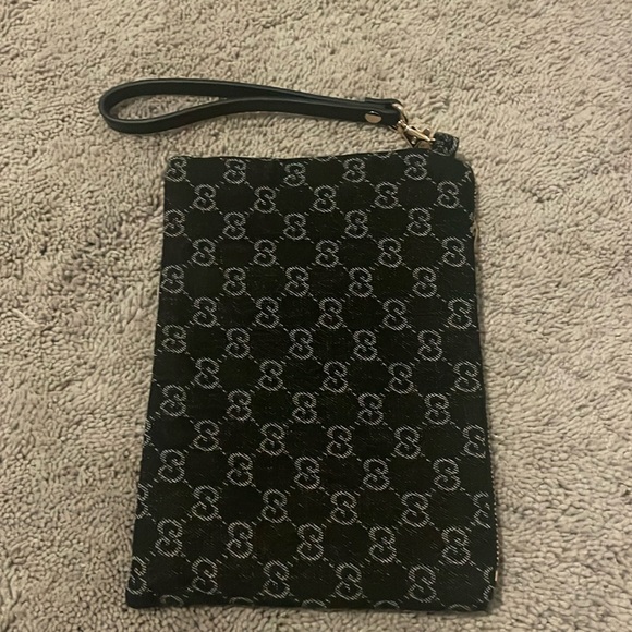 Vintage Black Gucci Clutch - Picture 1 of 4